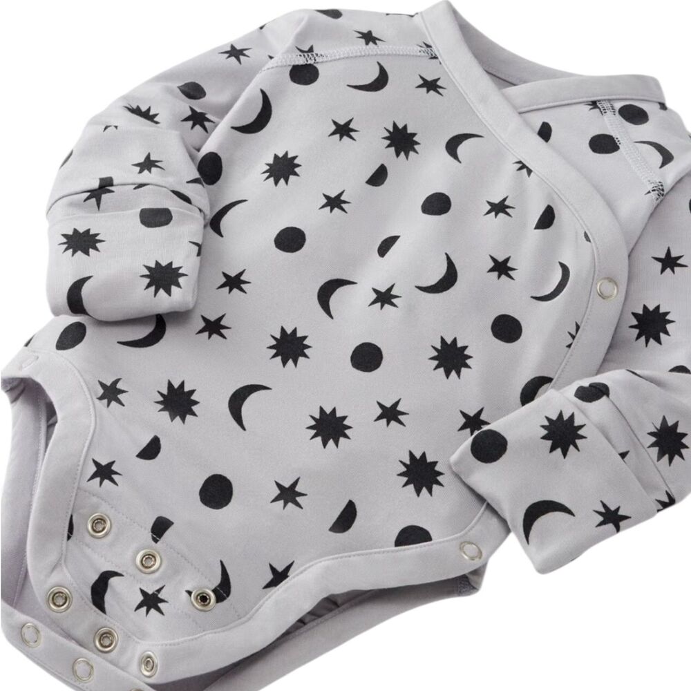 Hanna Andersson Baby Layette Wrap Top HannaSoft Stars Gray Unisex 3-6 Months